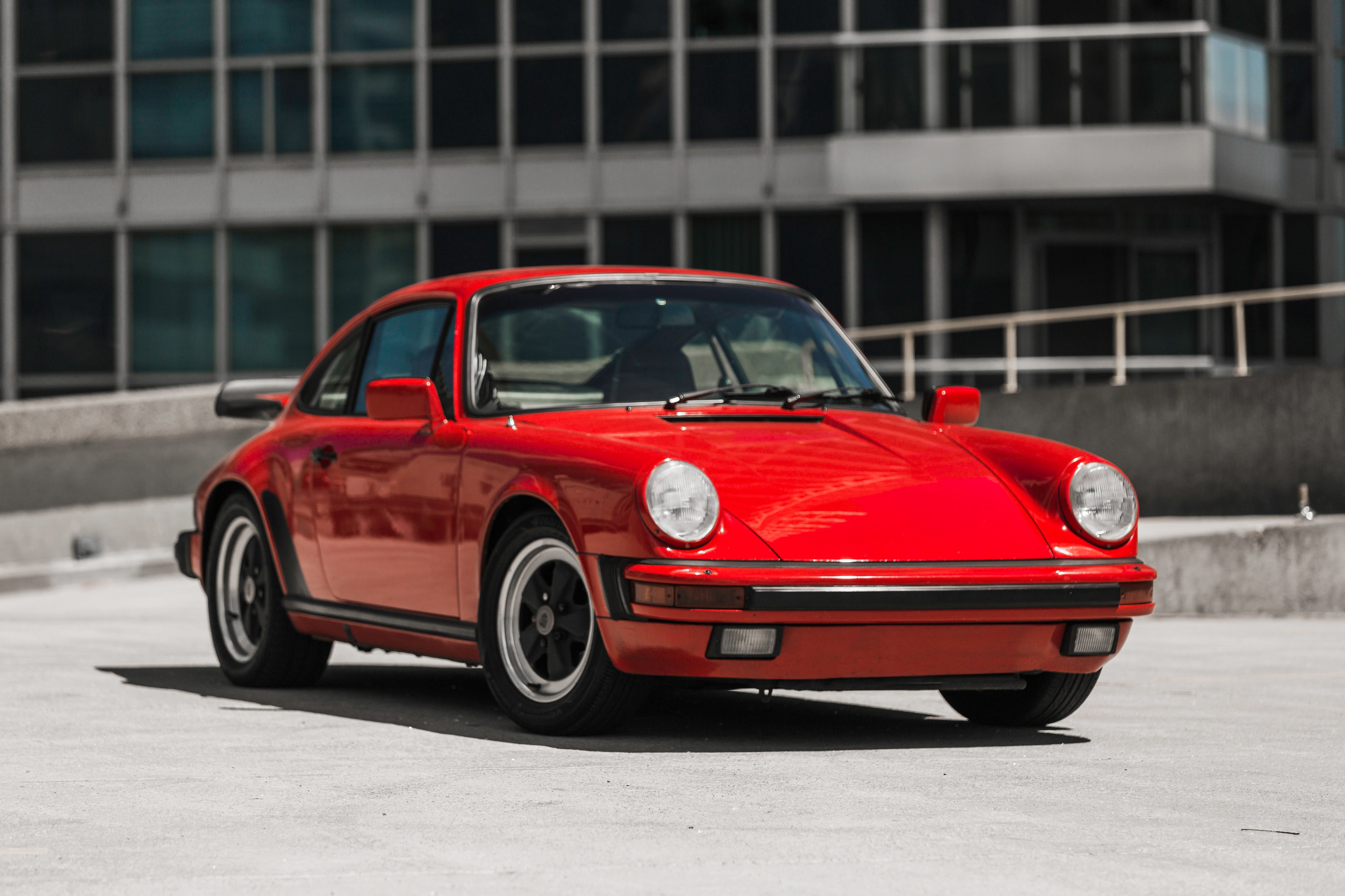 files/1984-Porsche.jpg